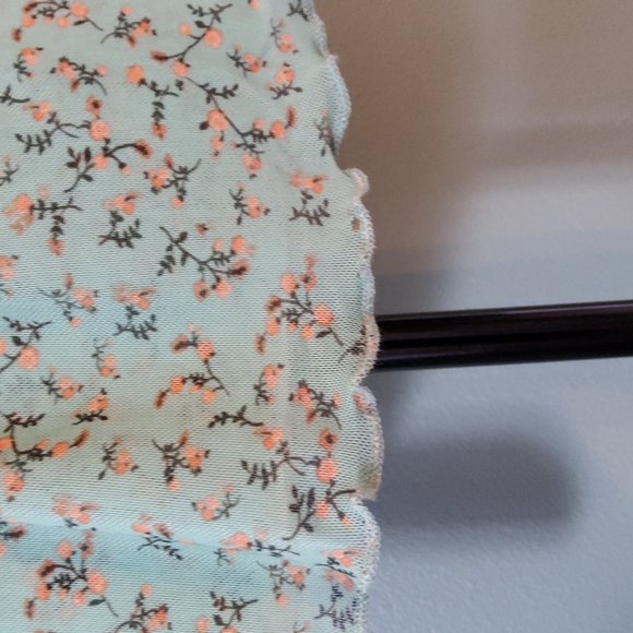 Willow & Root NWT LS Woman's Ruffle Semi-Sheer Blue Floral Top Small Resin Ring - Picture 4 of 12